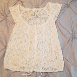 White floral lace that ties at bottom, lace detail